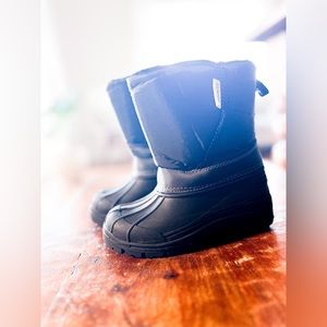 Zoogs Kids Winter Boots